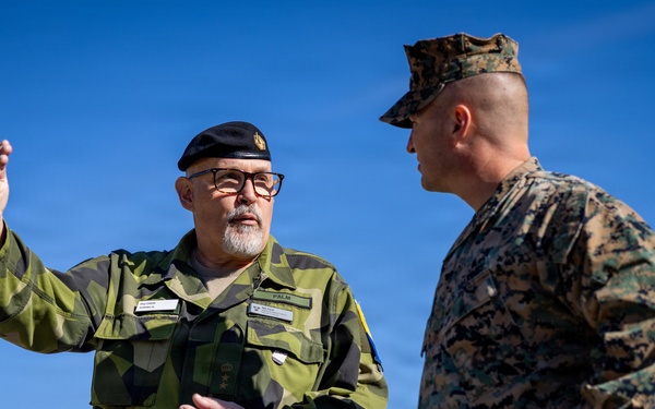 U.S. Marine Corps leaders meet Swedish Armed Forces officials during training exercise