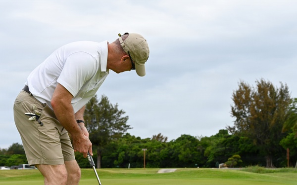 3rd Marine Logistics Group Holds Golf Event during a Commanders' Conference