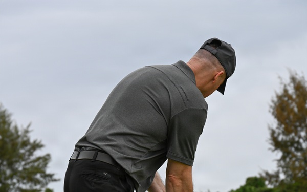 3rd Marine Logistics Group Holds Golf Event during a Commanders' Conference