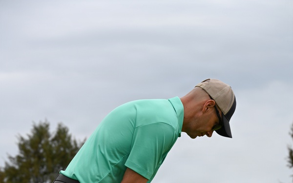 3rd Marine Logistics Group Holds Golf Event during a Commanders' Conference