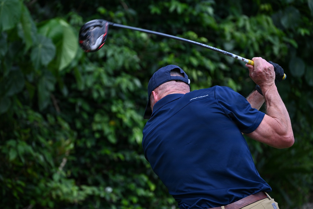 3rd Marine Logistics Group Holds Golf Event during a Commanders' Conference