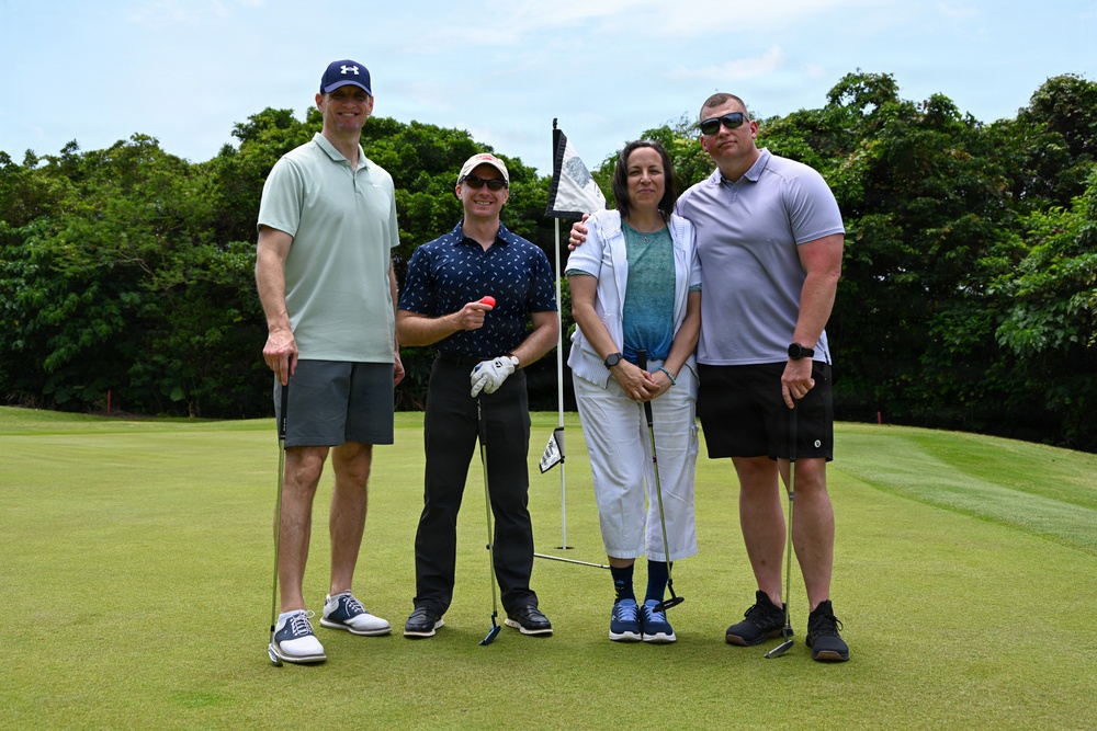 3rd Marine Logistics Group Holds Golf Event during a Commanders' Conference