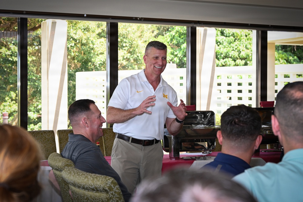 3rd Marine Logistics Group Holds Golf Event during a Commanders' Conference