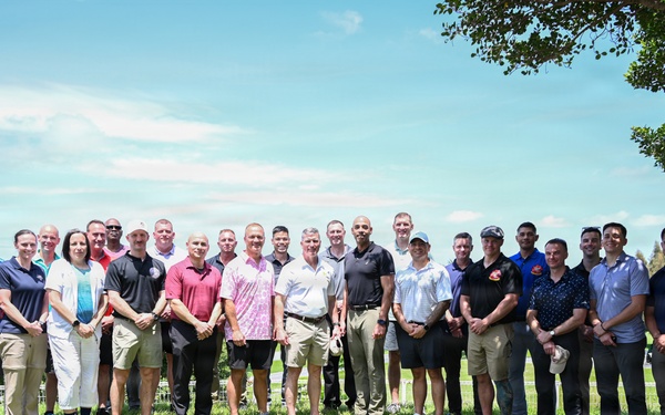 3rd Marine Logistics Group Holds Golf Event during a Commanders' Conference