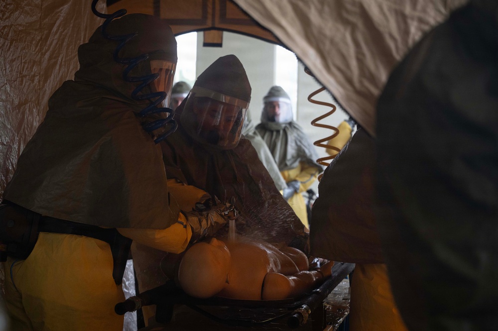 18th MDG strengthens readiness with patient decontamination training