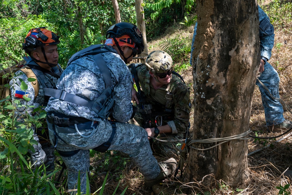 Balikatan 2026: USAF, PAF conduct joint pararescue training