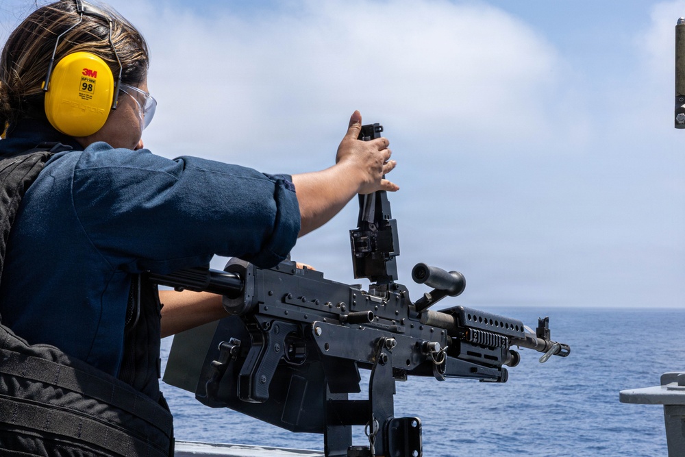USS Mustin conducts a live-fire exercise