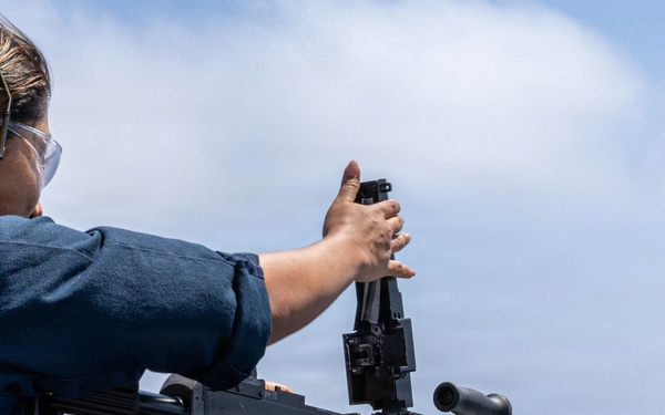 USS Mustin conducts a live-fire exercise