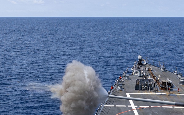 USS Mustin conducts a live-fire exercise with a Mark 45 5-inch gun