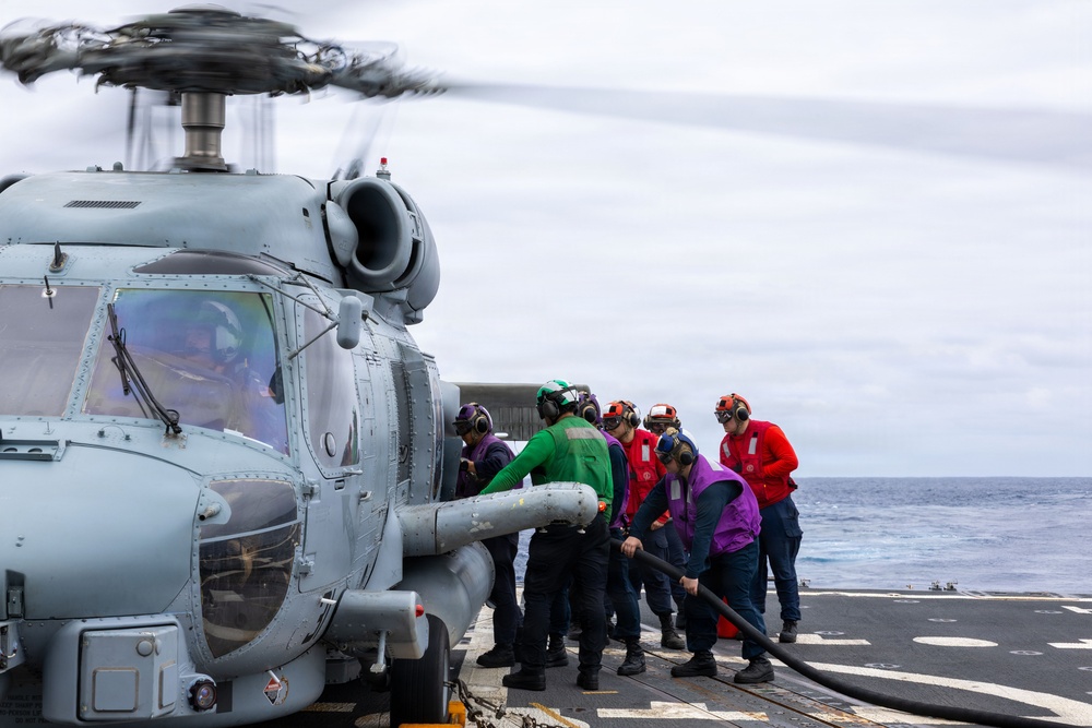 USS Mustin conducts flight operations