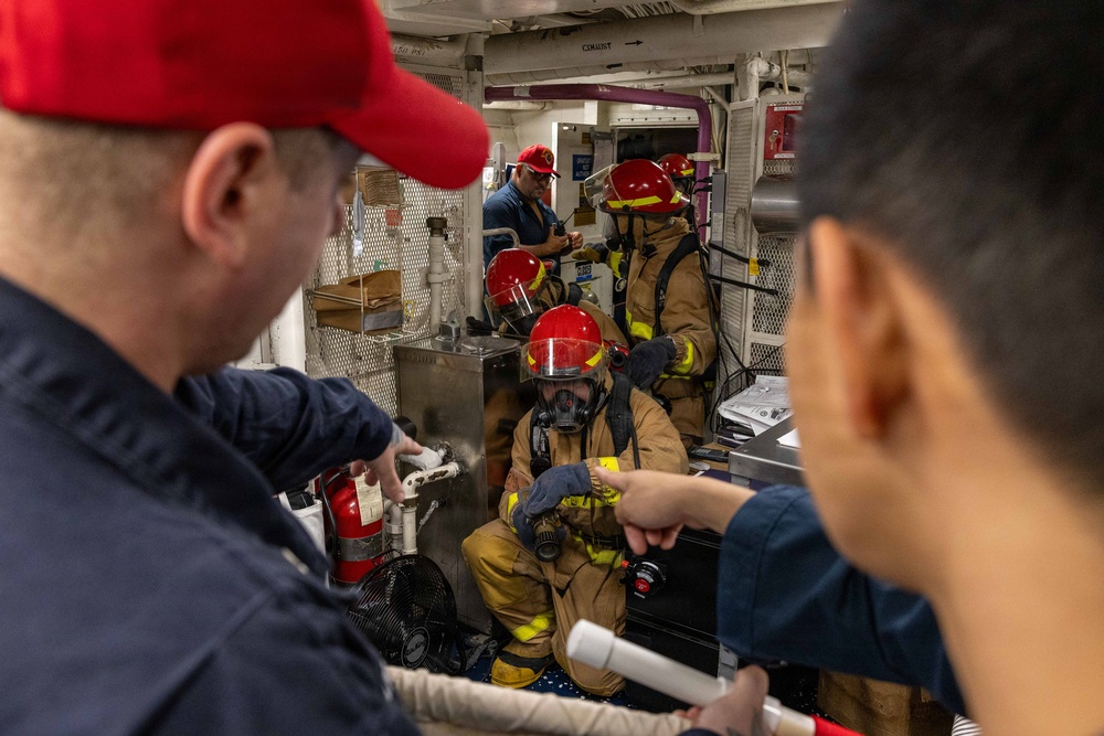 USS Mustin conducts a damage control training drill
