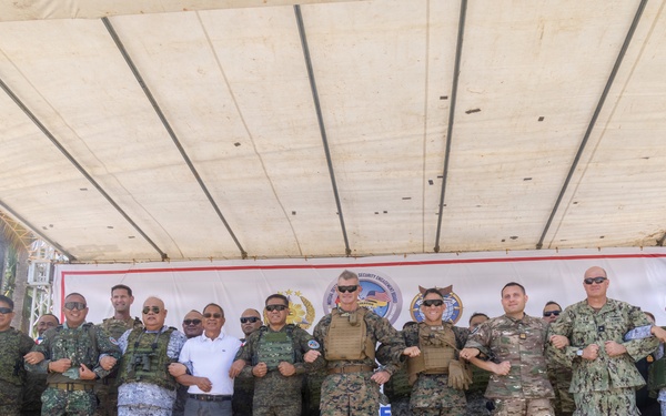 Armed Forces of the Philippines, U.S., Australia, and New Zealand conduct a Counter Landing Live-fire Event