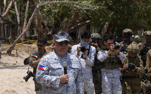 Armed Forces of the Philippines, U.S., Australia, and New Zealand conduct a Counter Landing Live-fire Event