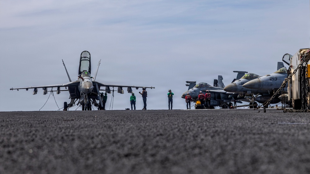Abraham Lincoln Conducts Flight Deck Operations