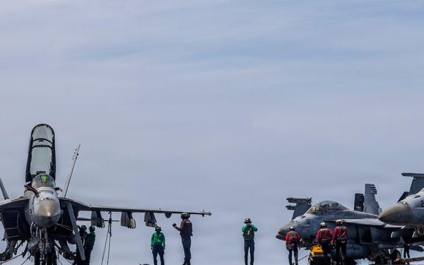Abraham Lincoln Conducts Flight Deck Operations
