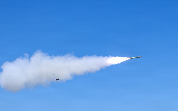 Balikatan 2026: 25th ID fires HIMARS during CLLFX in the Philippines