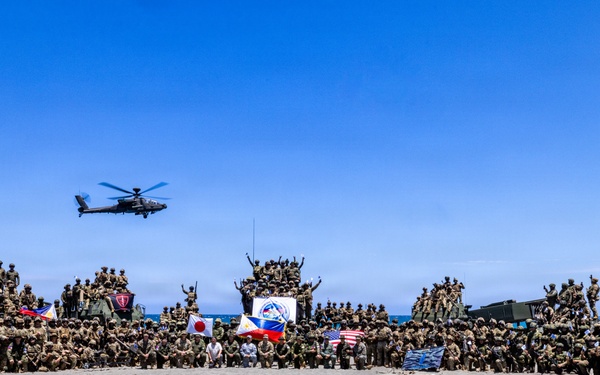 Balikatan 2026: 25th ID fires HIMARS during CLLFX in the Philippines