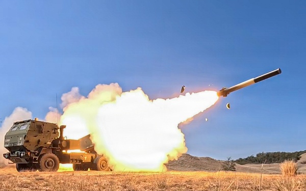 Balikatan 2026: 25th ID fires HIMARS during CLLFX in the Philippines