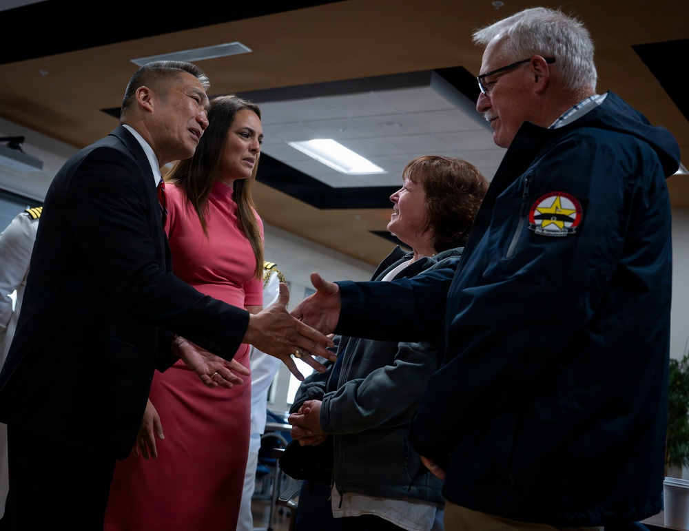Navy Secretary returns to EOD school
