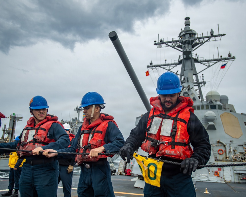 USS Gridley Conducts Underway Replenishment With USNS Patuxent