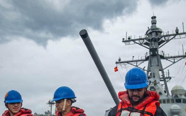 USS Gridley Conducts Underway Replenishment With USNS Patuxent