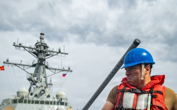 USS Gridley Conducts Underway Replenishment With USNS Patuxent