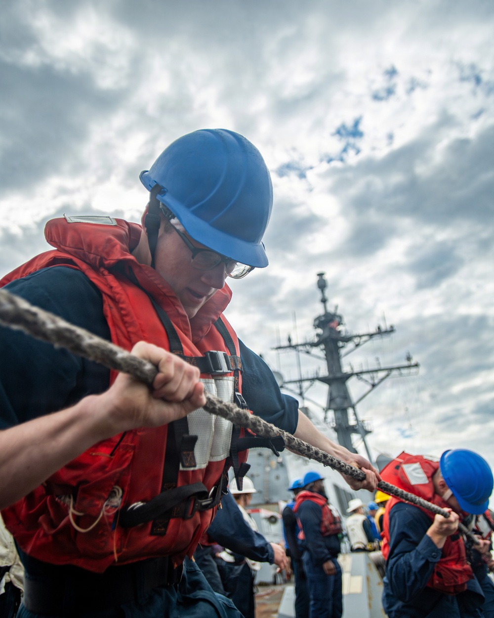 USS Gridley Conducts Underway Replenishment With USNS Patuxent