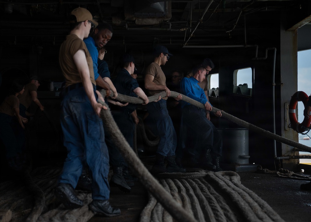 IKE returns to Naval Station Norfolk after conducting Sea Trials