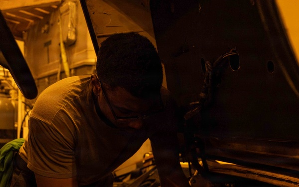 Abraham Lincoln Conducts Maintenance