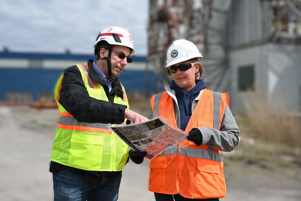 USACE Showcases Ongoing FUSRAP Mission During DOE Visit