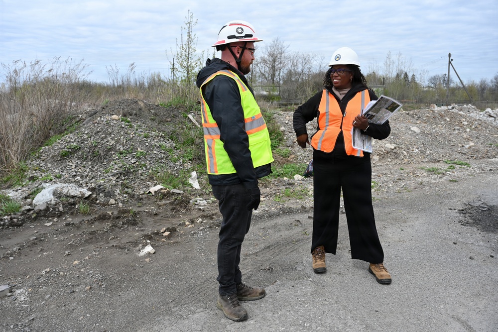 USACE Showcases Ongoing FUSRAP Mission During DOE Visit