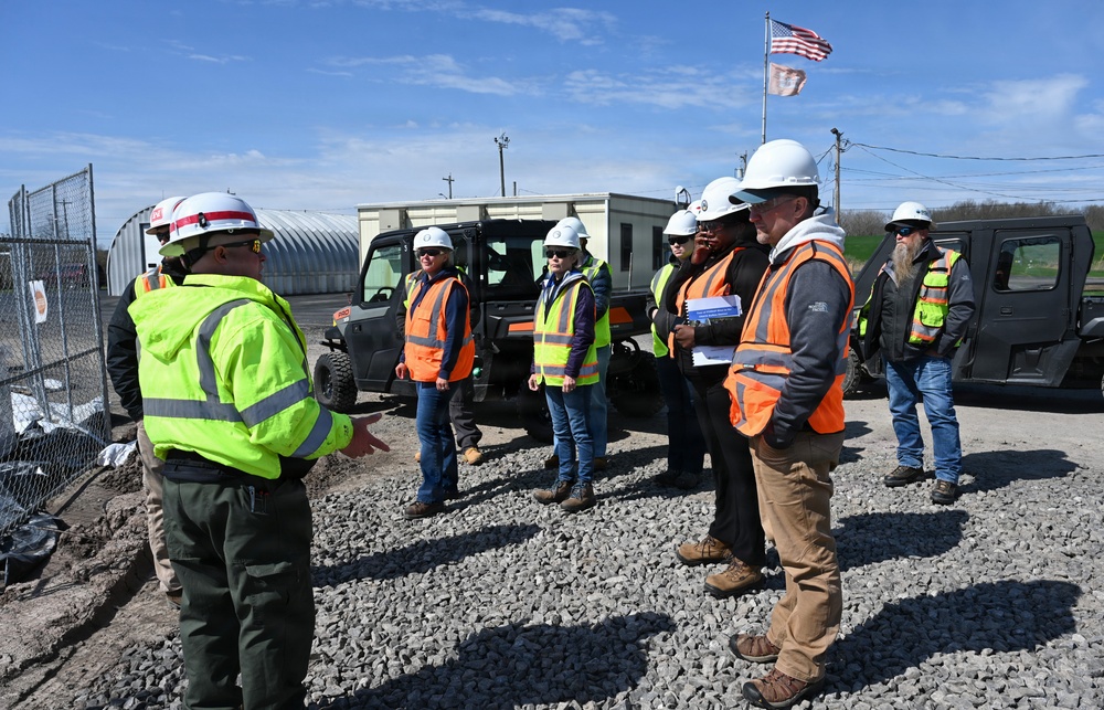 USACE Showcases Ongoing FUSRAP Mission During DOE Visit