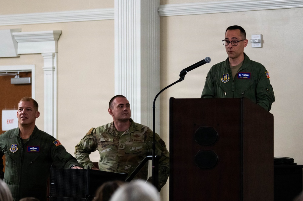 916th ARW leaders connect with Airmen and families