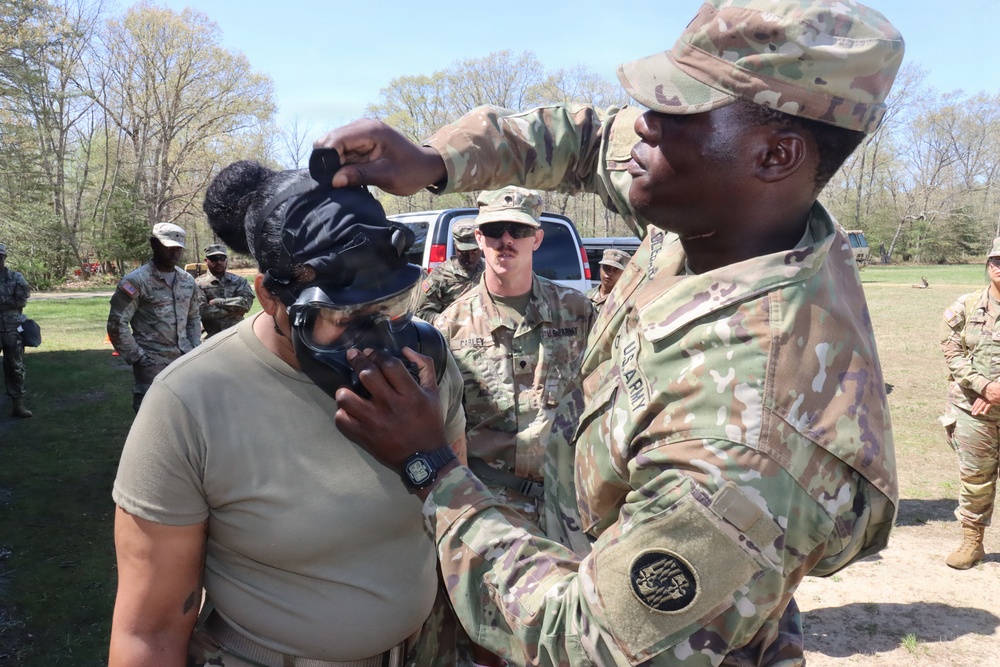 JB MDL- 231st Chemical Company Soldiers Train on Proper Decontamination