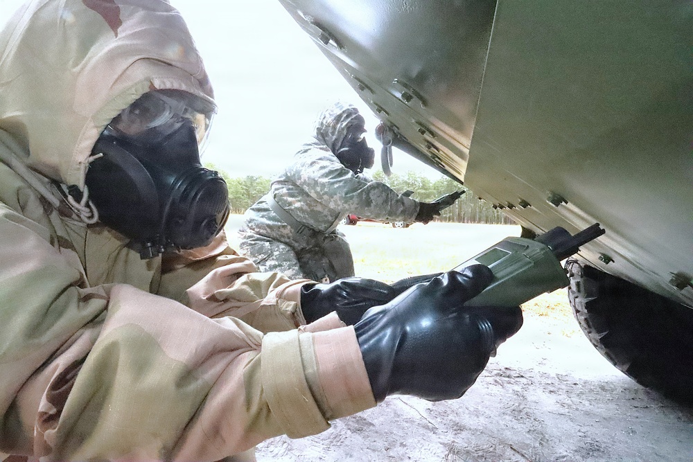 JB MDL- 231st Chemical Company Gives Final Check During Decon