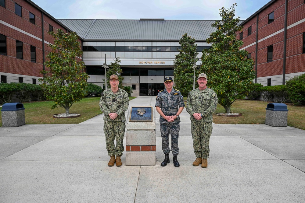 Naval Reactors and Chief of the Royal Australian Navy visit NNPTC