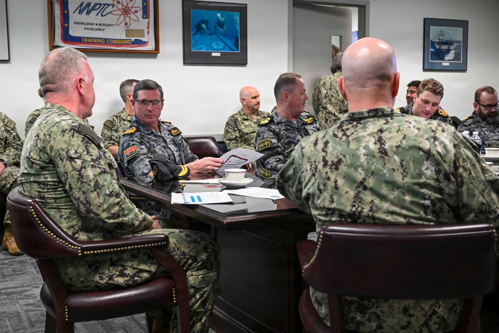 Naval Reactors and Chief of the Royal Australian Navy visit NNPTC