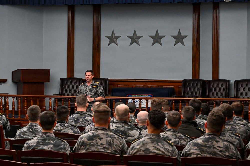 Naval Reactors and Chief of the Royal Australian Navy visit NNPTC