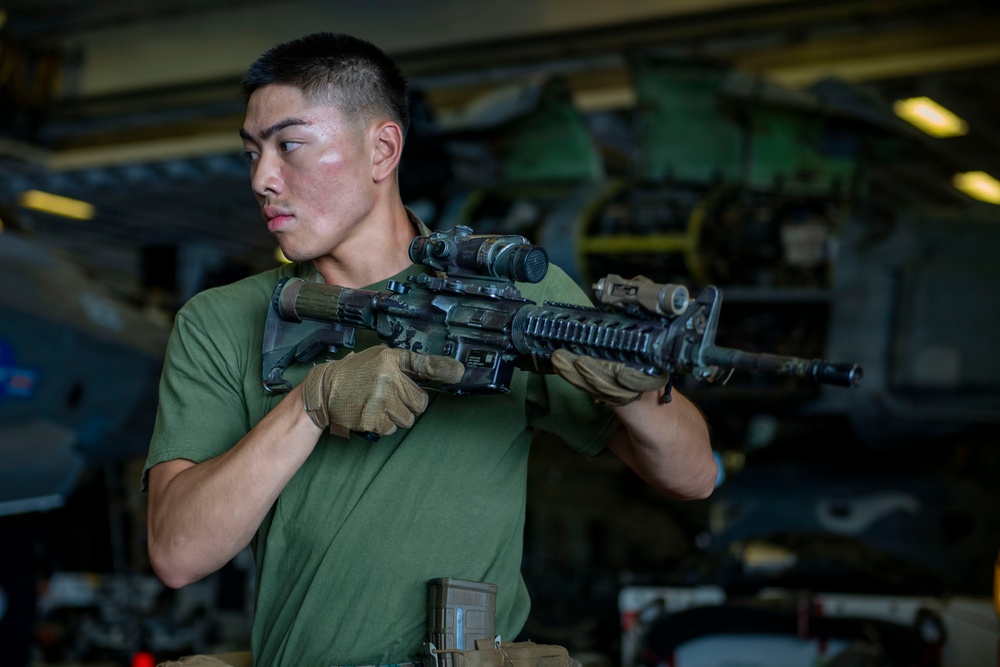 11th MEU Conducts MOUT Training Aboard USS Boxer