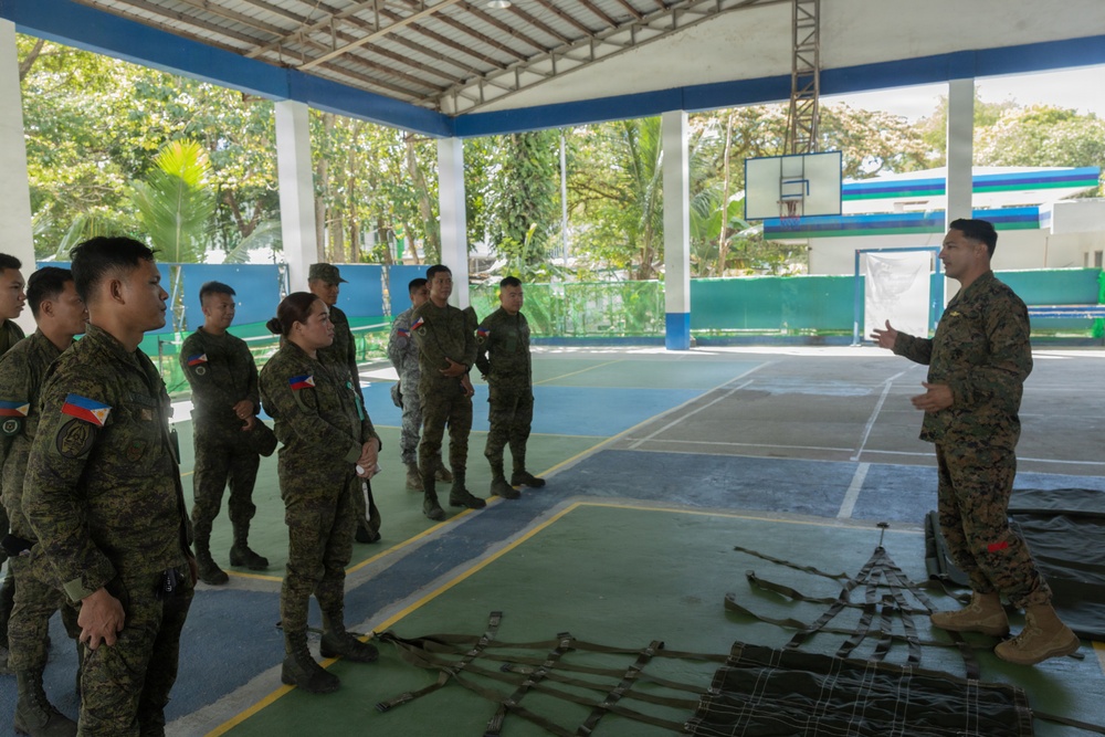 U.S., Philippines Armed Forces conduct an Air Delivery SME Exchange
