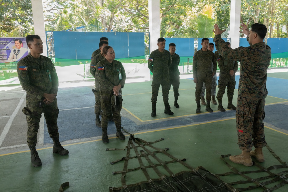 U.S., Philippines Armed Forces conduct an Air Delivery SME Exchange
