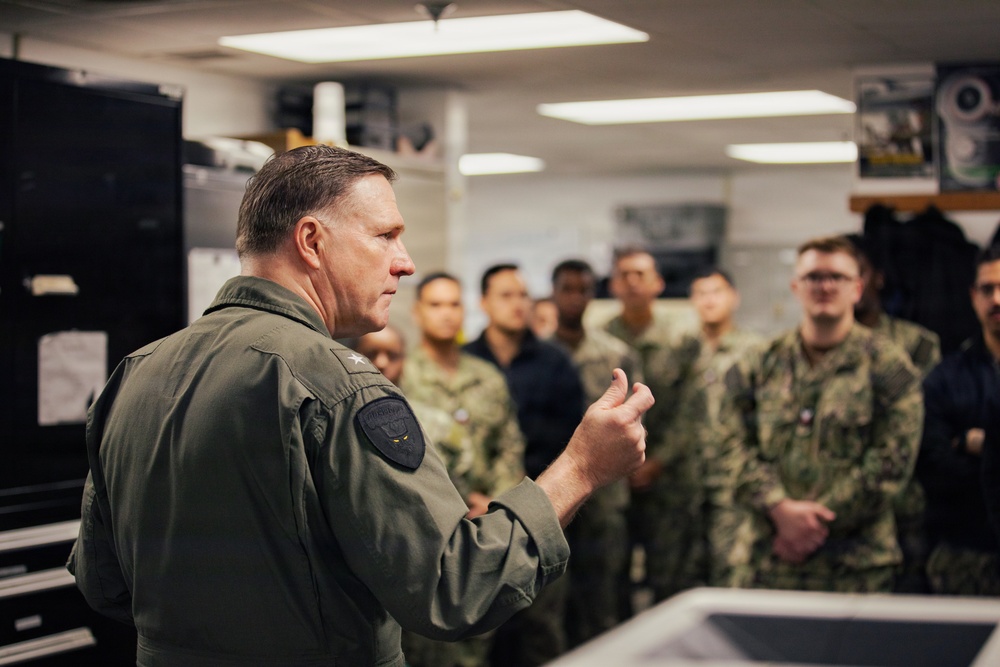 Commander, Patrol and Reconaissance Group visits VX-1