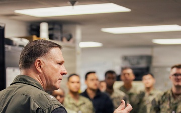 Commander, Patrol and Reconaissance Group visits VX-1