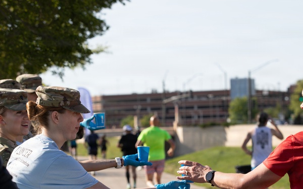 National Guard Participates in 2026 Lincoln Marathon