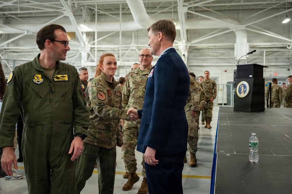 Connecticut's 103d Airlift Wing welcomes new wing commander