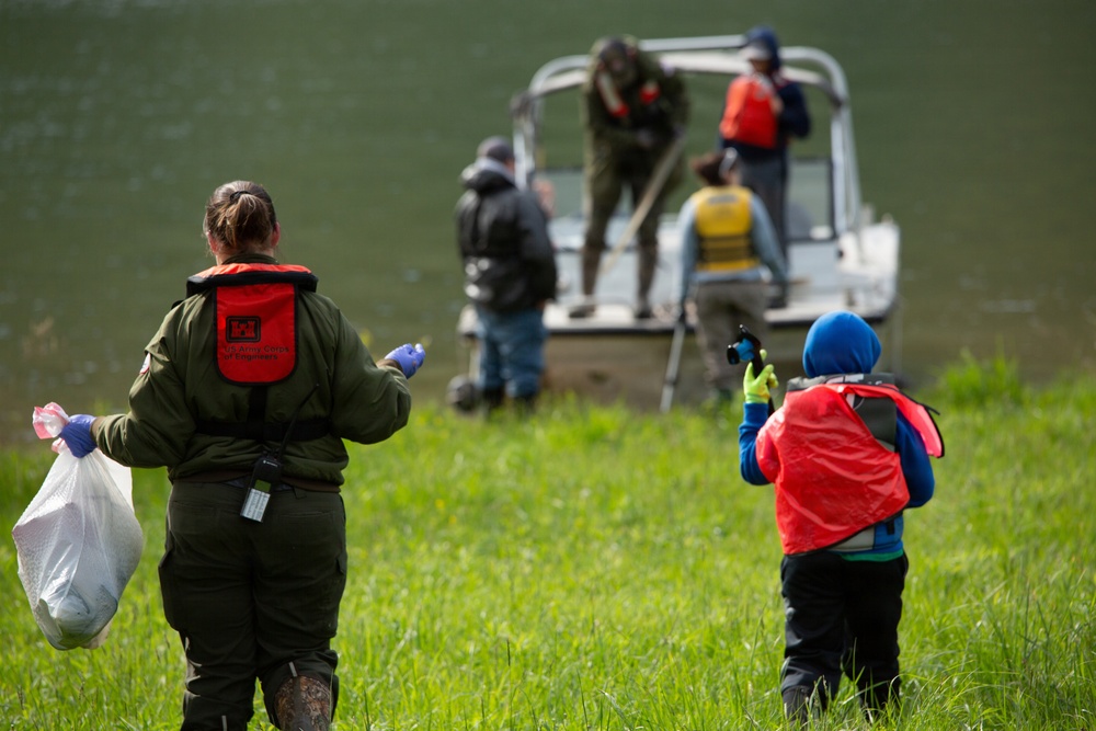 Community Volunteers Join Friends of Raystown Lake and USACE for Annual Raystown Lake Cleanup Day