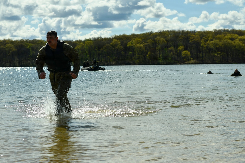 Region IV Best Warrior Competition Helocast Swim