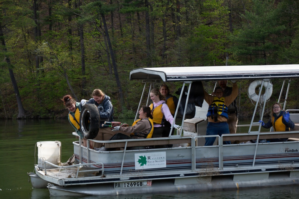 Community Volunteers Join Friends of Raystown Lake and USACE for Annual Raystown Lake Cleanup Day