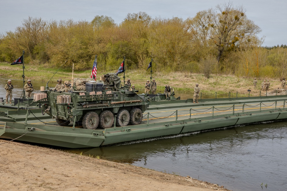 2nd Cavalry Regiment conducts wet gap crossing erected by 809th MRBC.