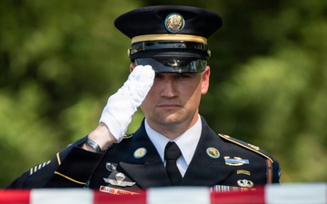 Full Military Funeral Honors with Escort are Conducted for U.S. Army Air Forces Sgt. James Murray in Section 71